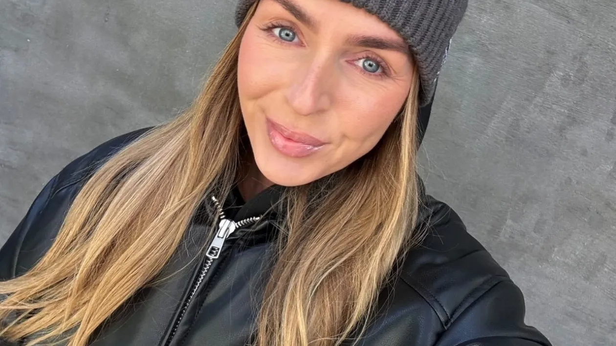 12 AC48 C7 32 BF 4 AC3 B713 645 EC114 DBC3